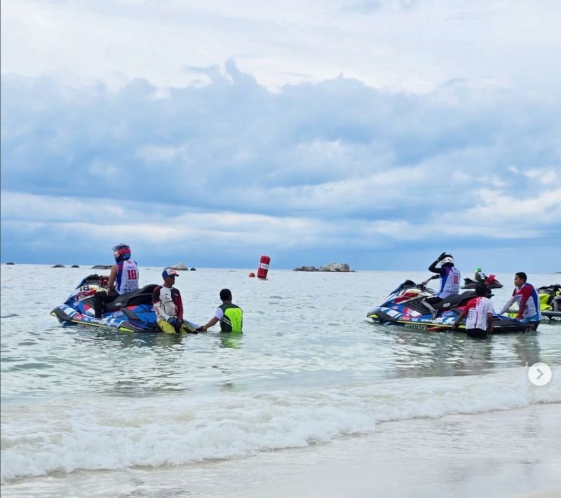 Aquabike 2025 Belitung Island jetski riders preparing for international watersport competition on Belitung beach